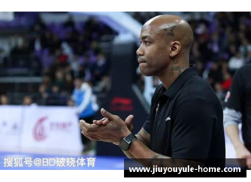 北京北控球员集结，冲击新赛季冠军。